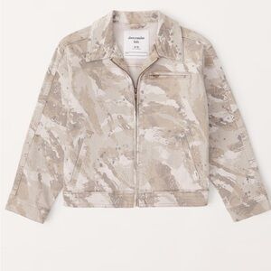 Abercrombie Kids camo jacket Size 15/16